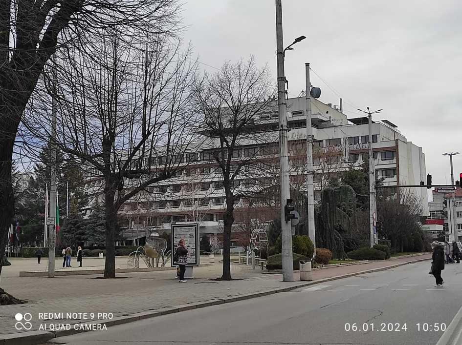 Hotel Хотел Казанлък Exterior foto